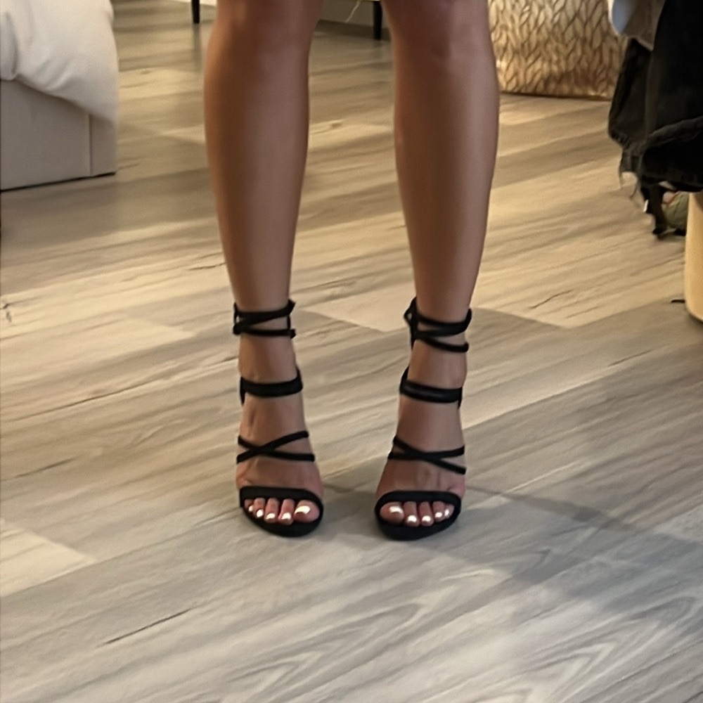 Steve Madden black velvet strappy zip up heels